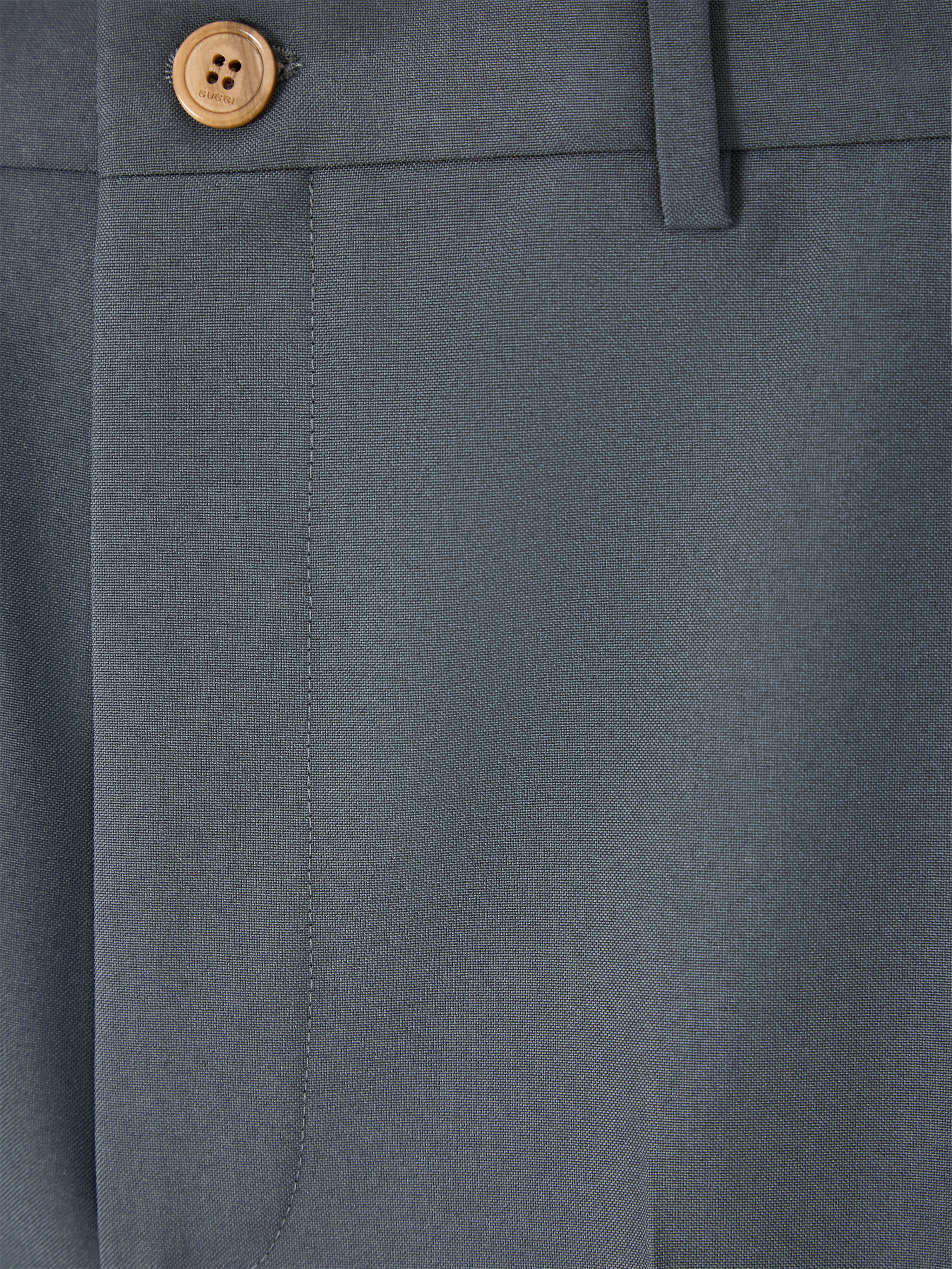 Pleat-detail tousers