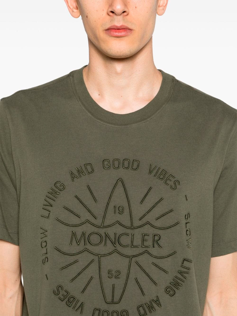 Logo-embroidered t-shirt | Moncler | OTTODISANPIETRO