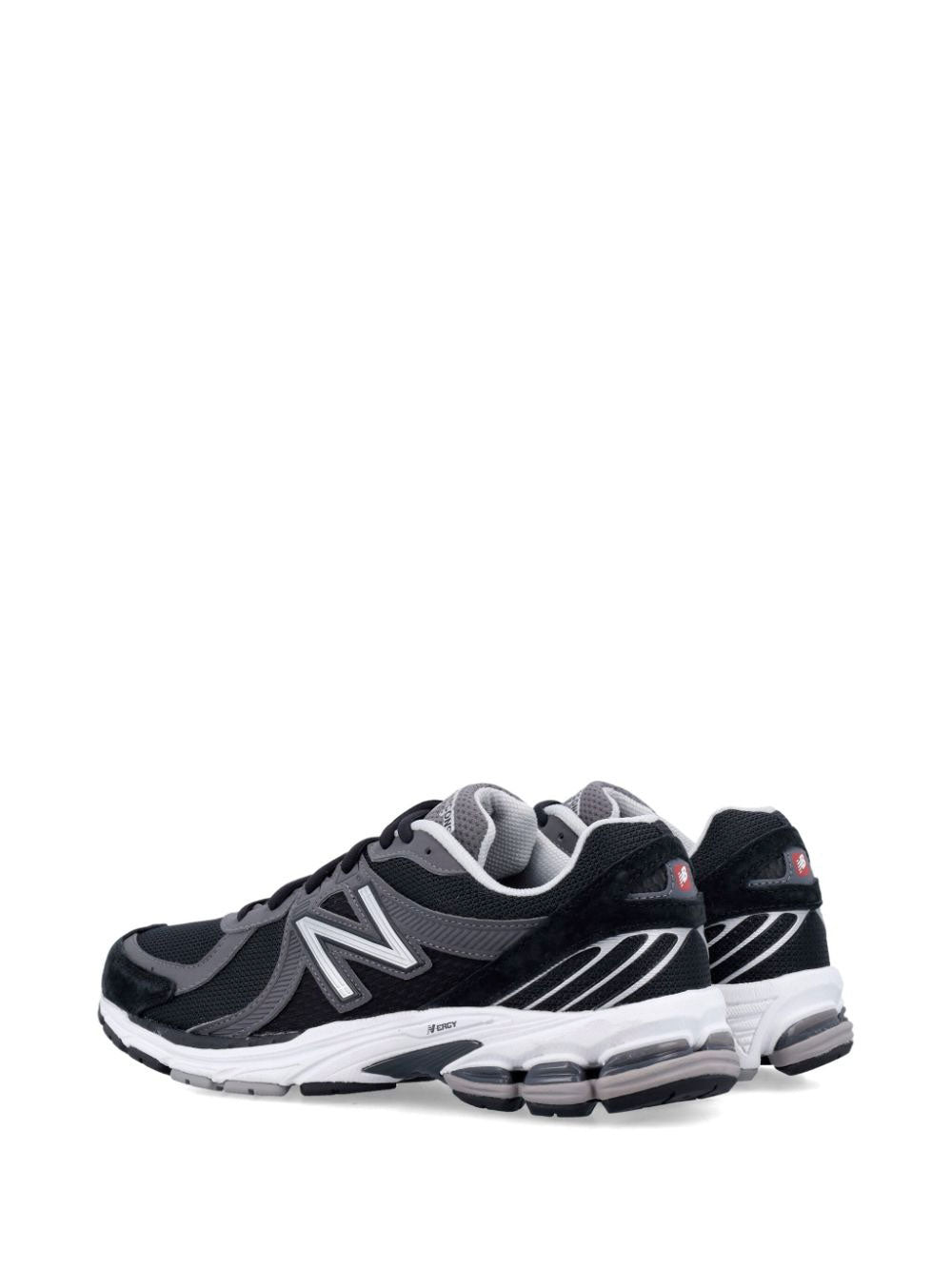 x New Balance sneakers 860v2