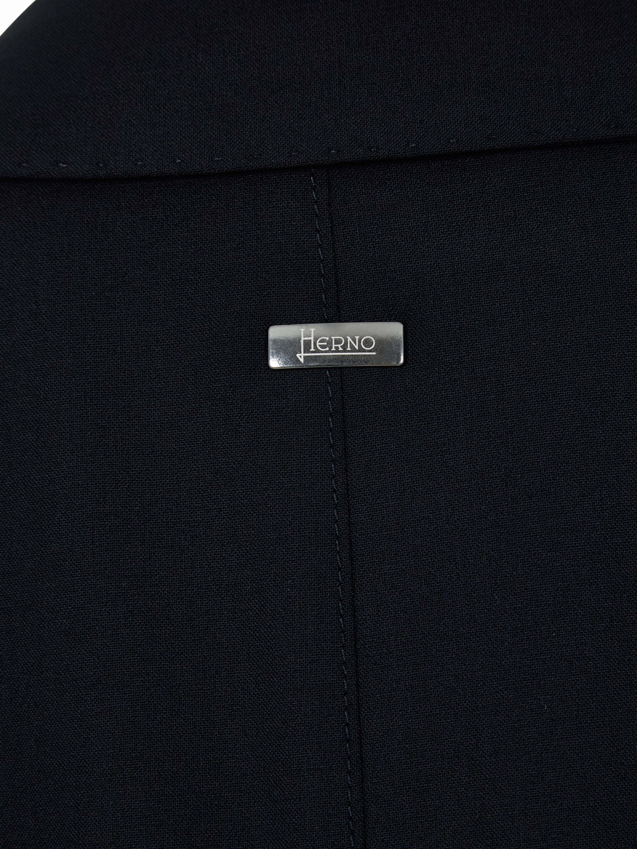 Single-breasted jacket