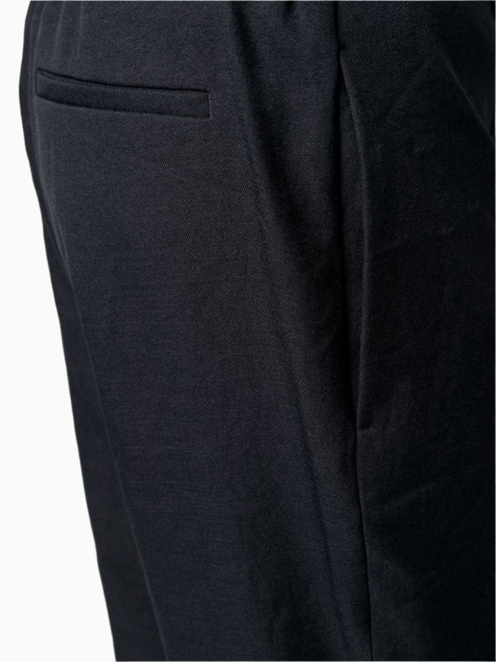 Slim-fit cropped trousers