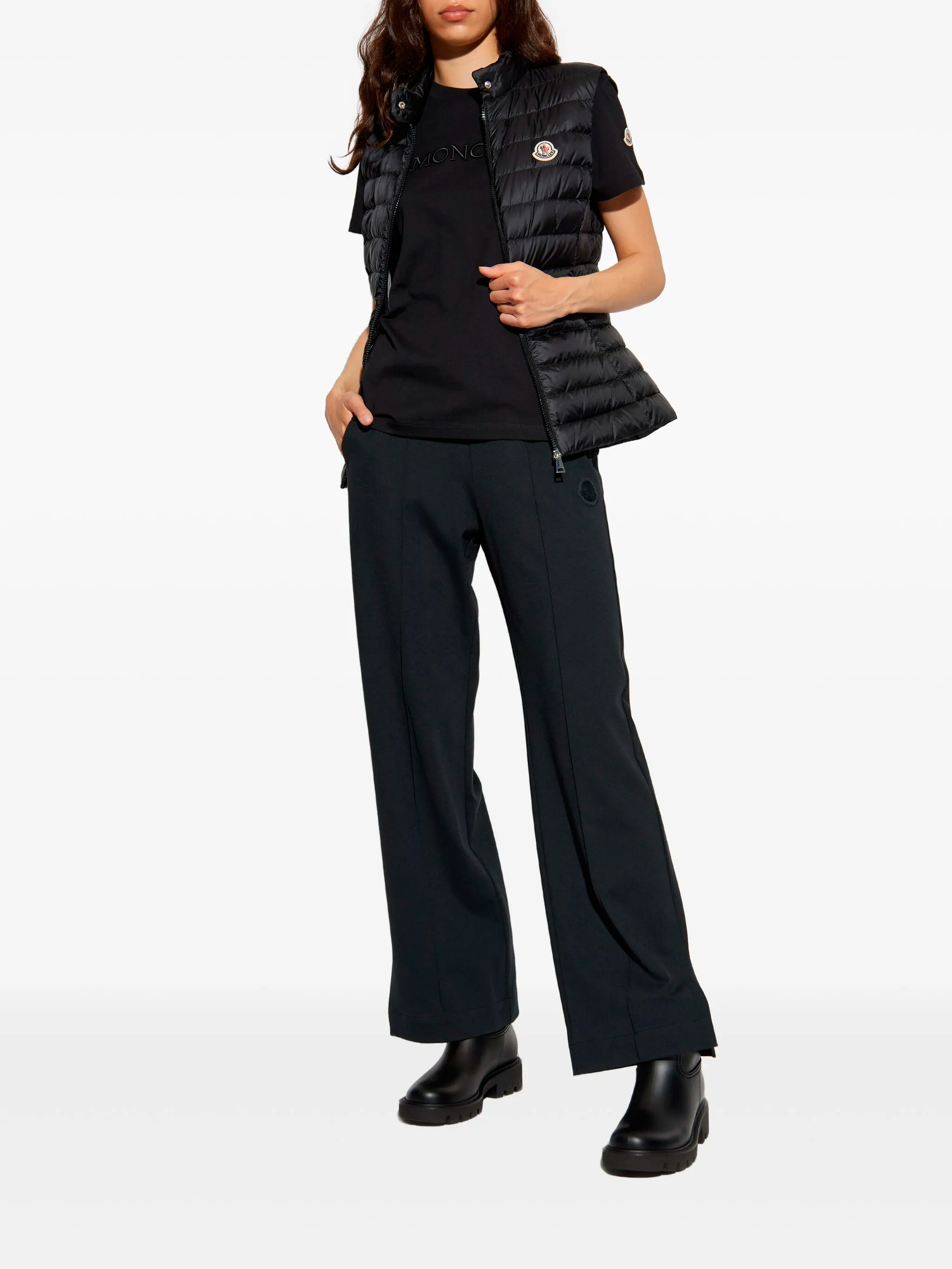 Logo-embroidered t-shirt | Moncler | OTTODISANPIETRO Logo-embroidered t-shirt | Moncler | OTTODISANPIETRO