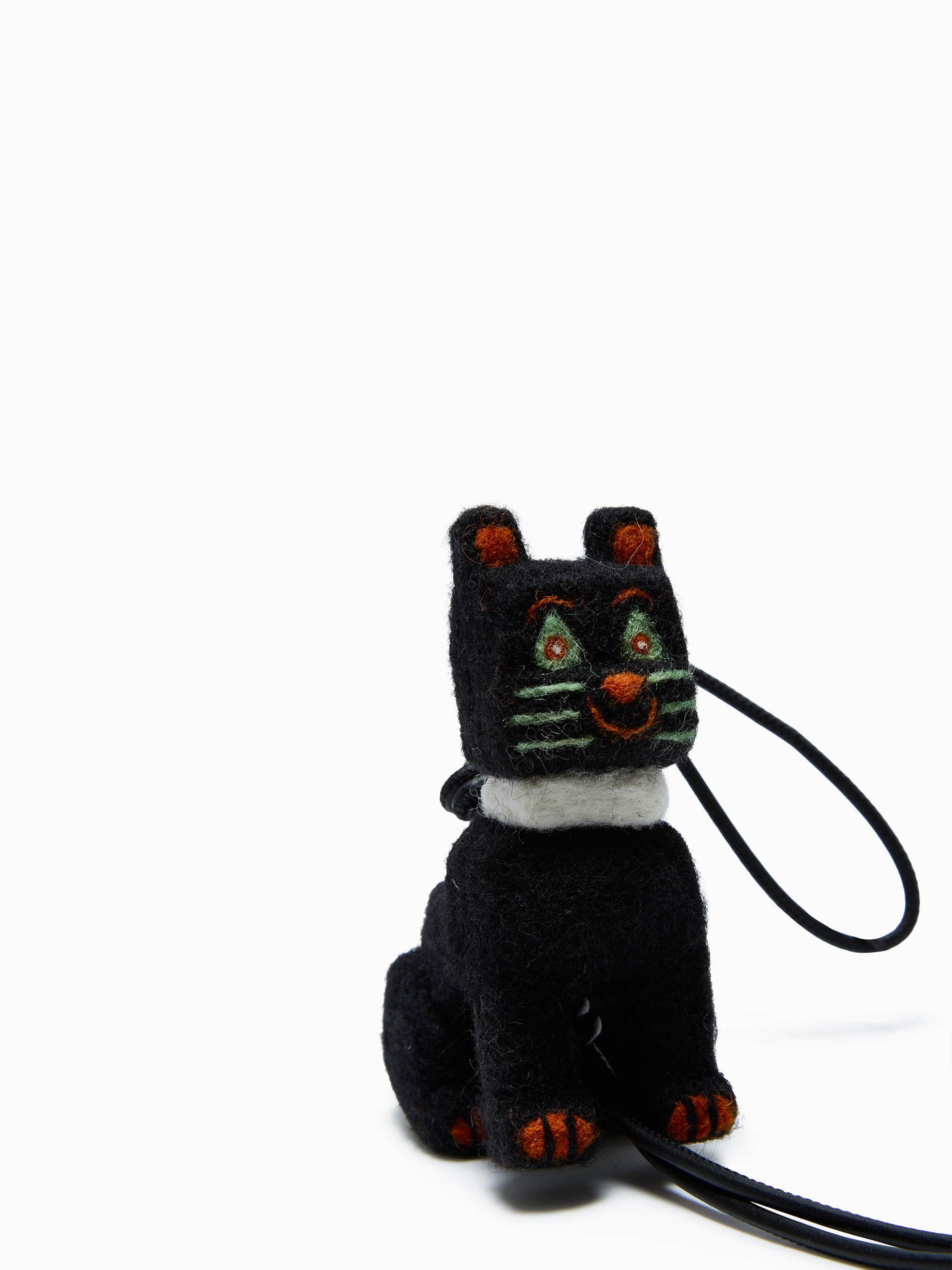 Louis Wain cat felt charm