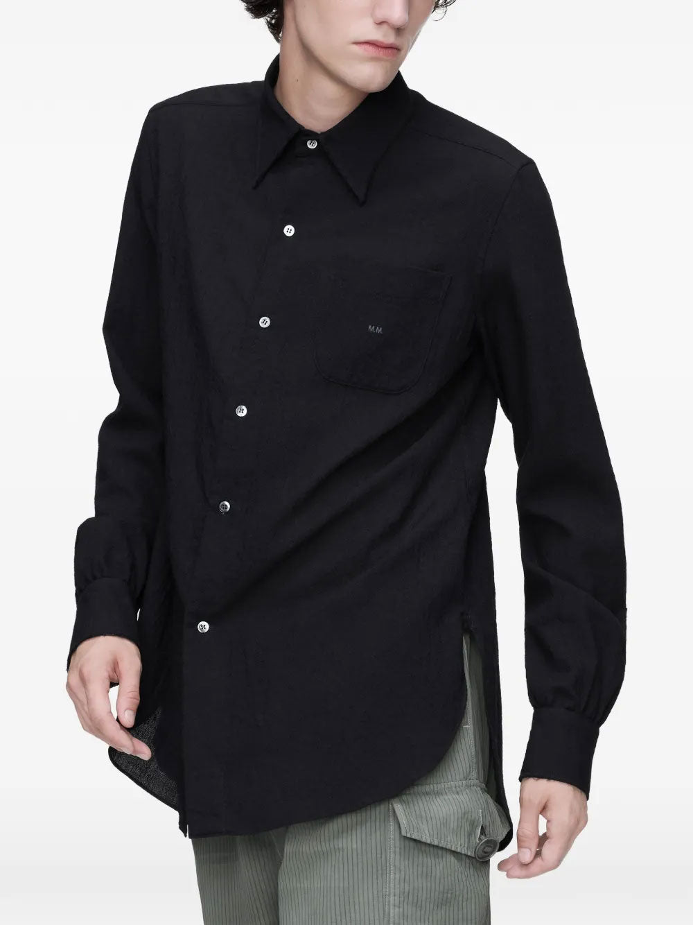 Long-sleeved shirt