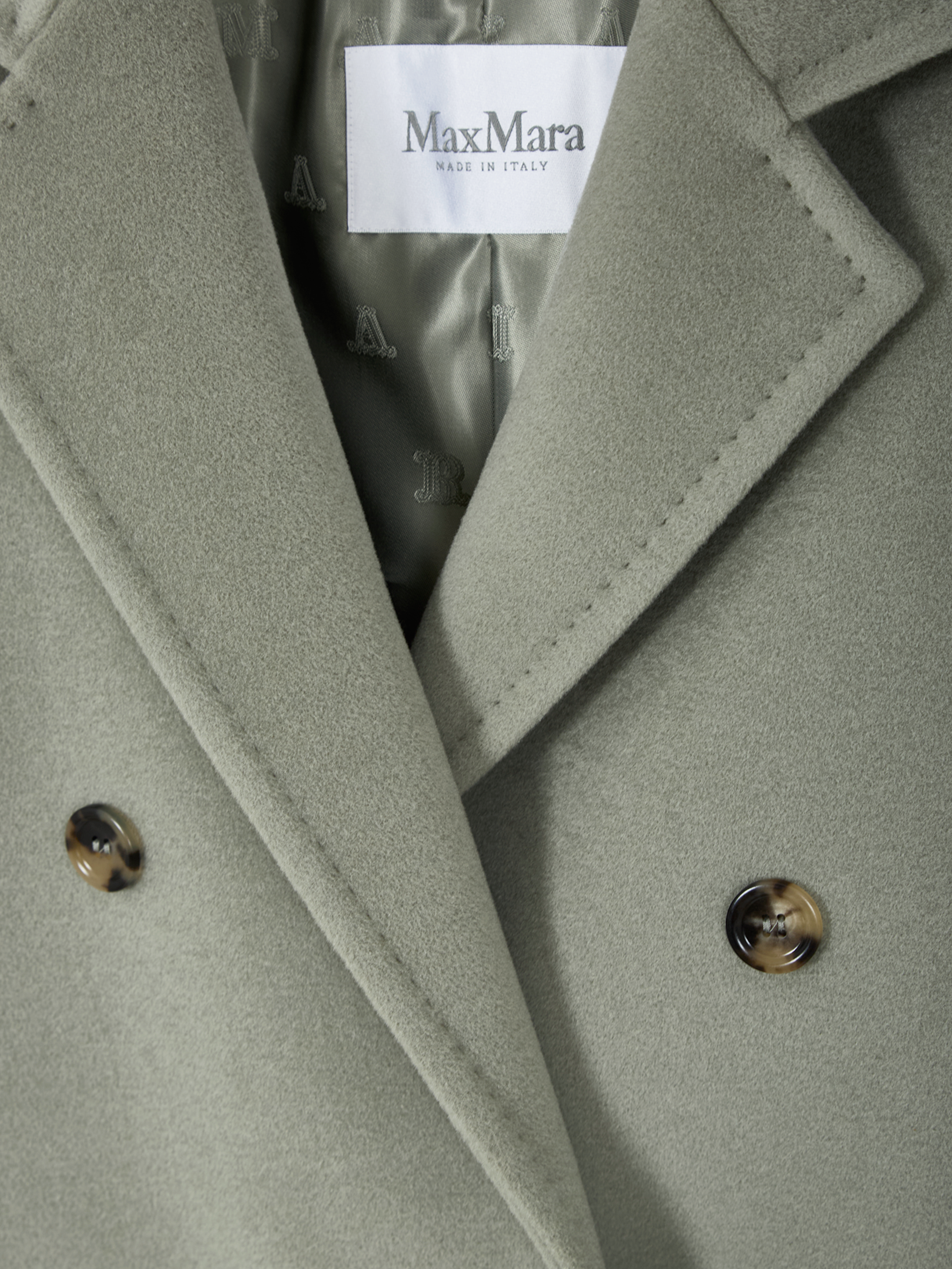 Rebus coat