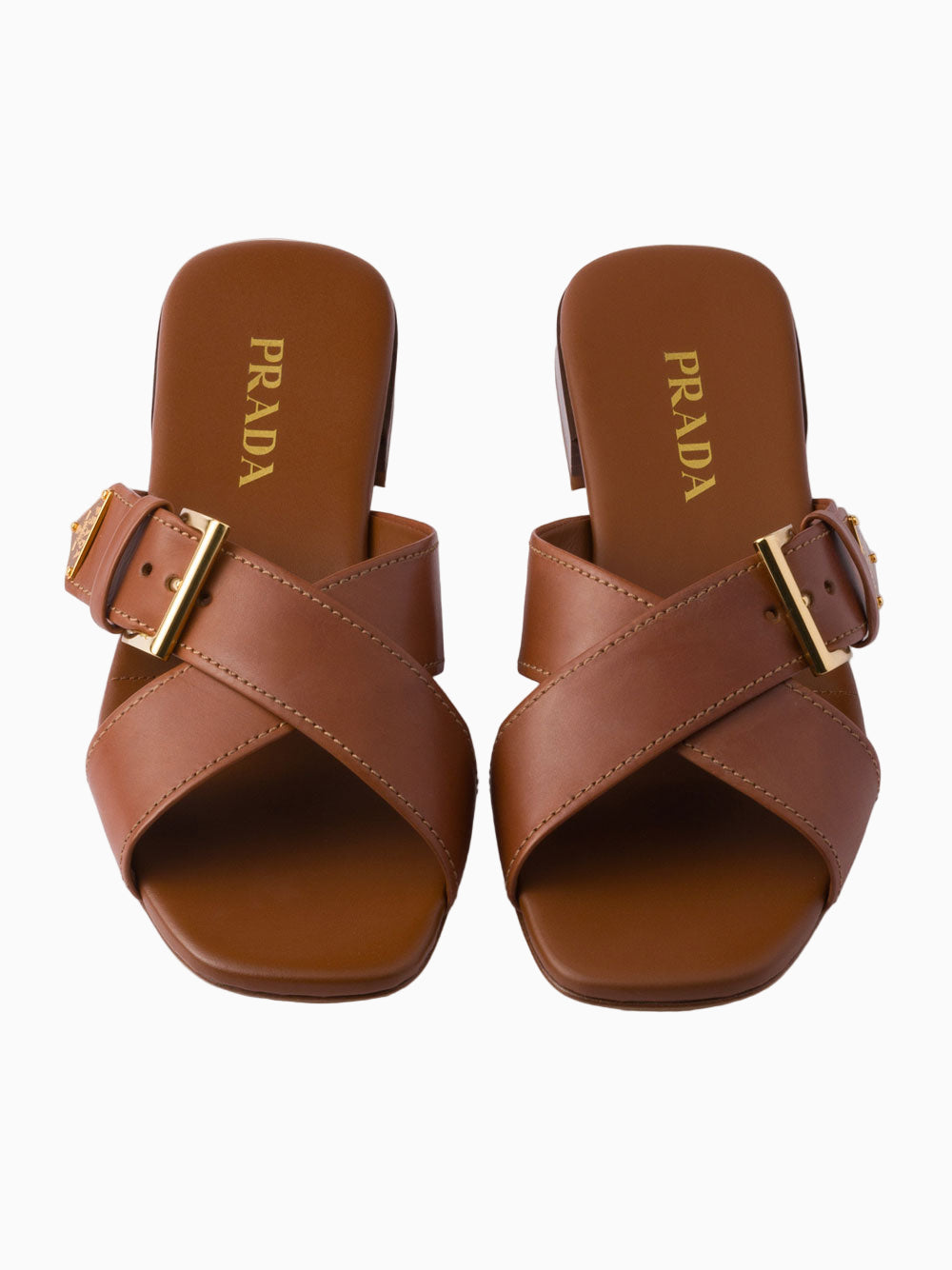 Buckle-fastening sandals