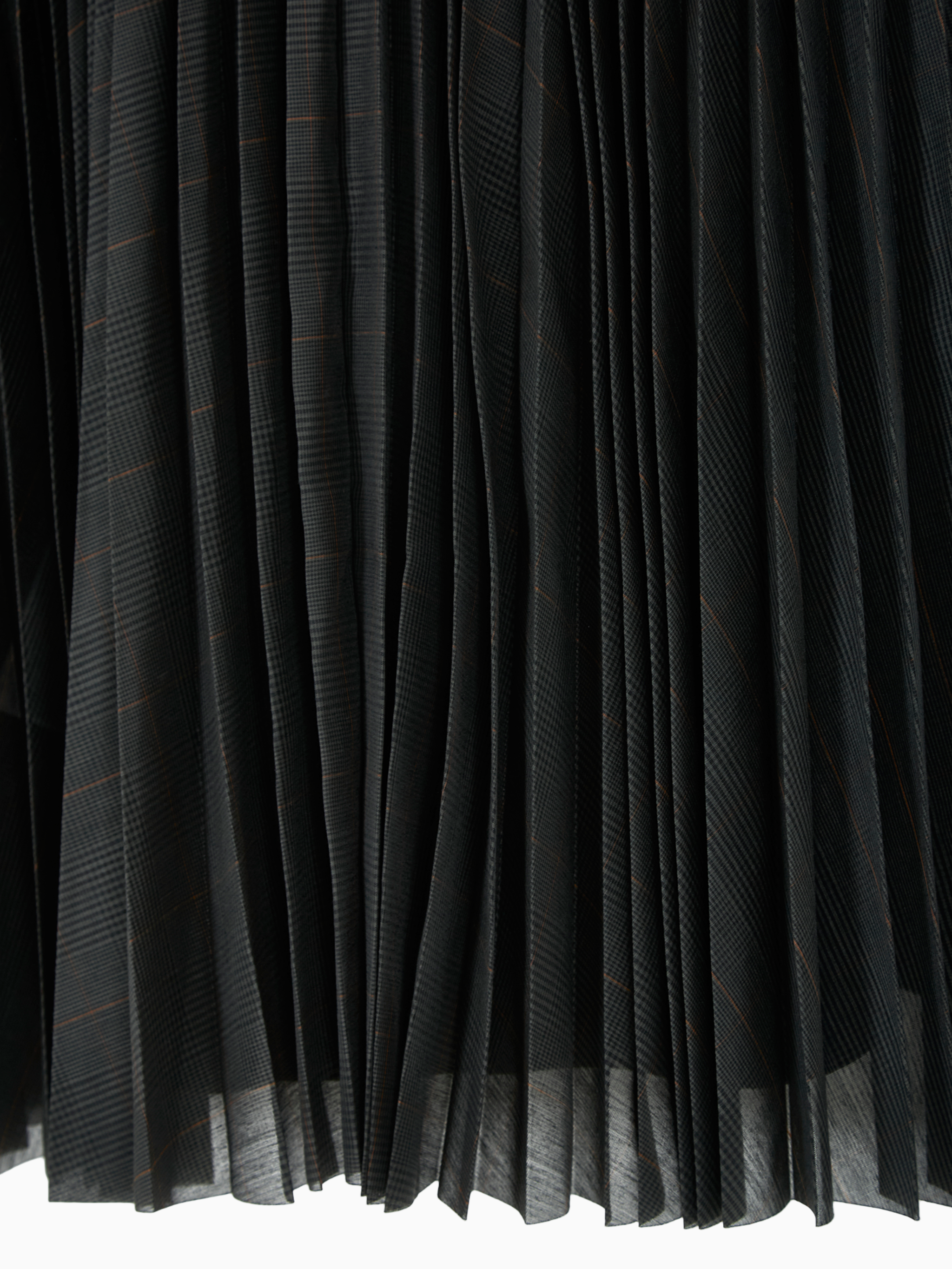 Checked pleated shirt