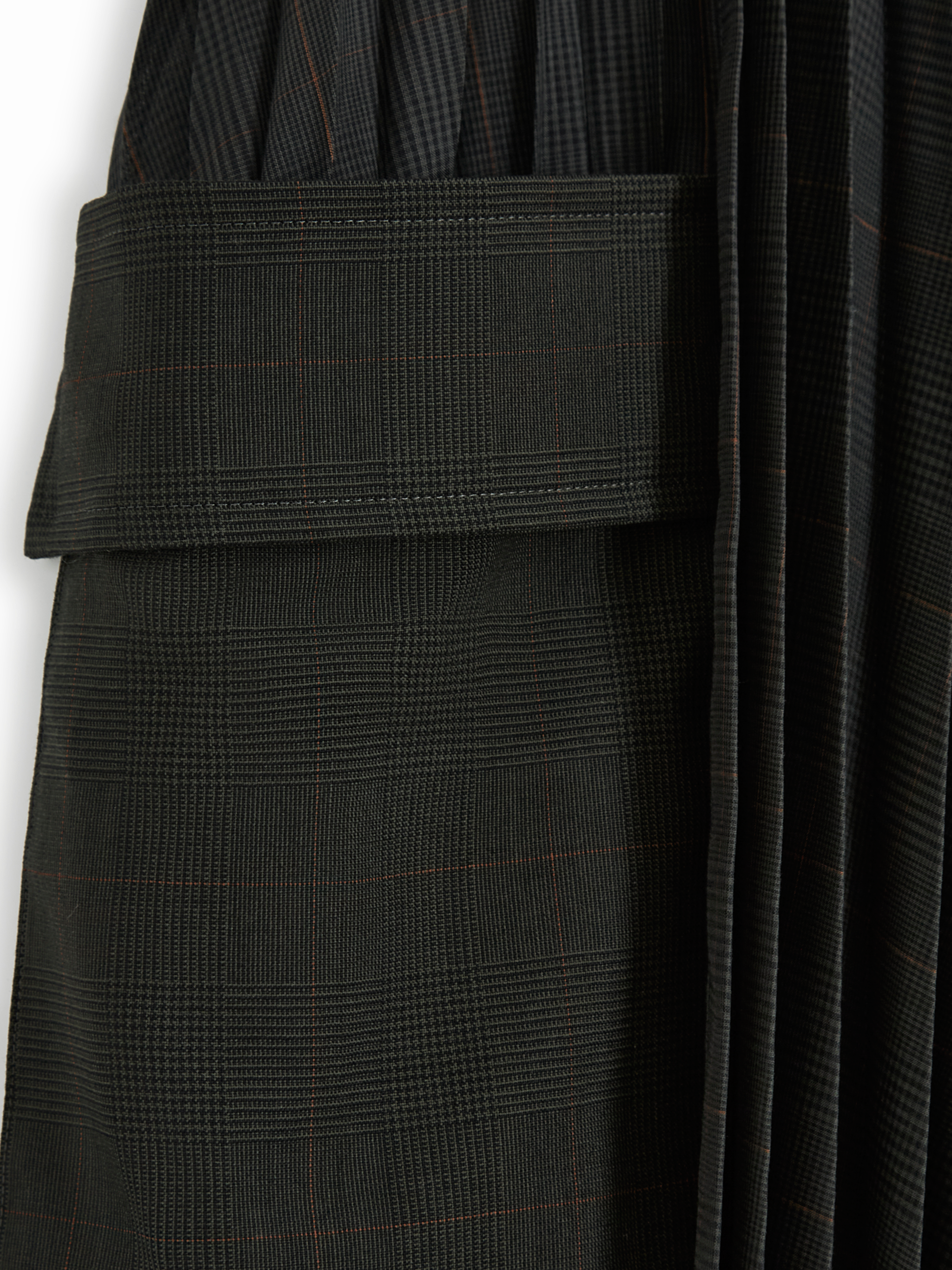 Pleated skirt