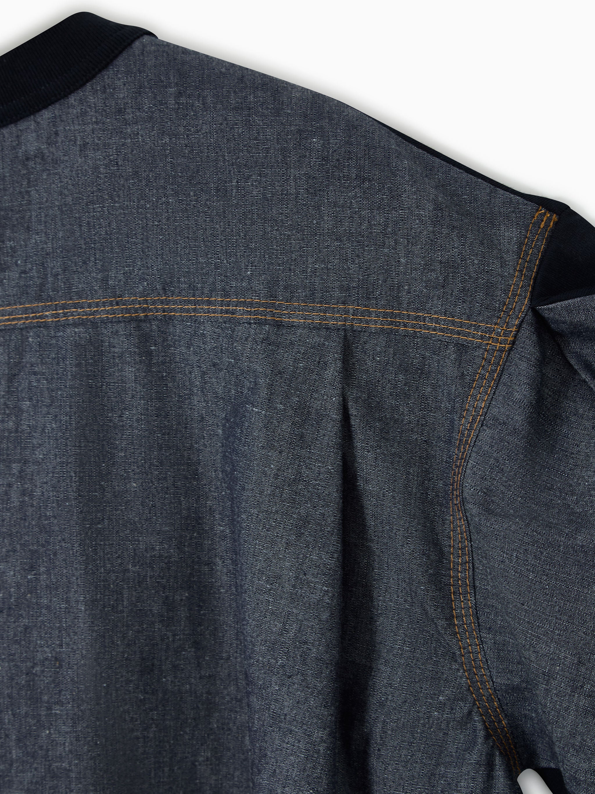 Camiseta en denim y jersey