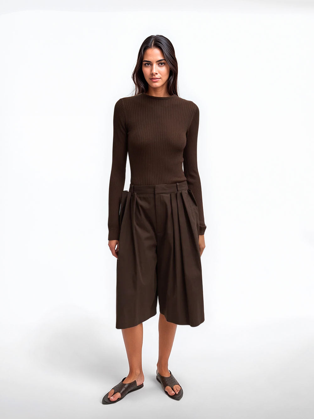 Bermudas con pliegues