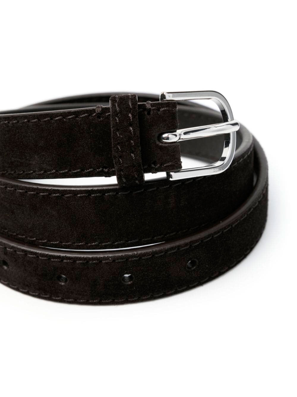 Cinturón con logotipo grabado