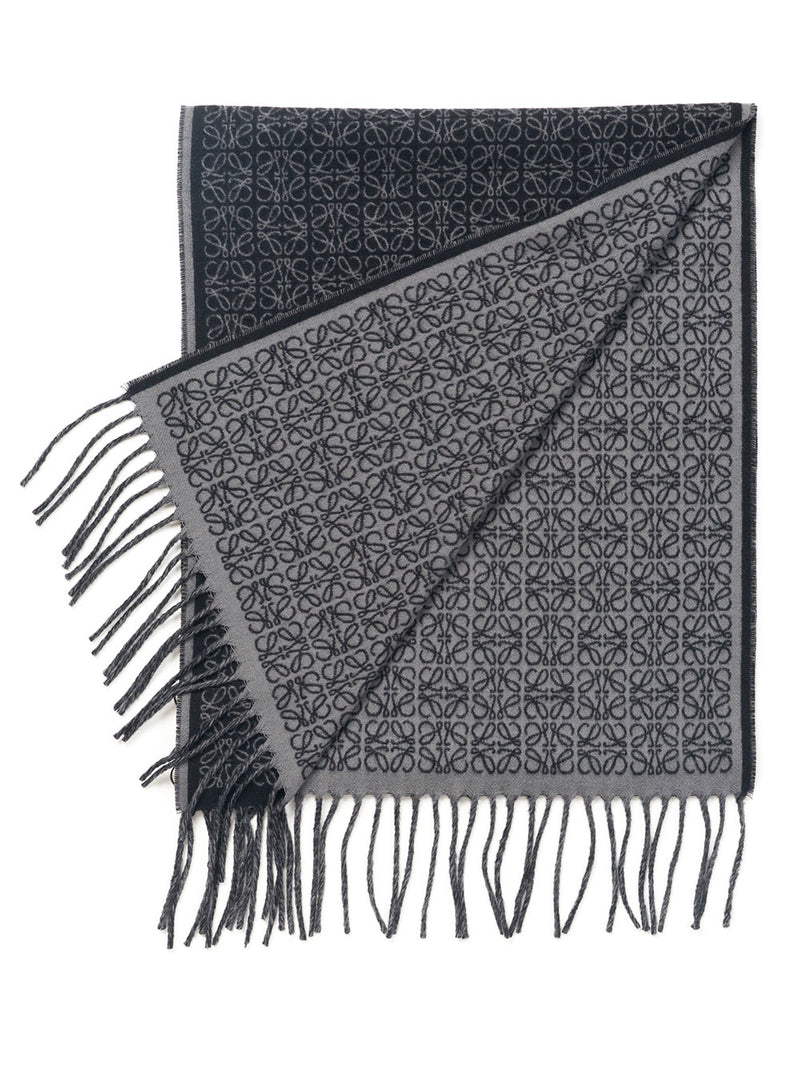 Reversible scarf