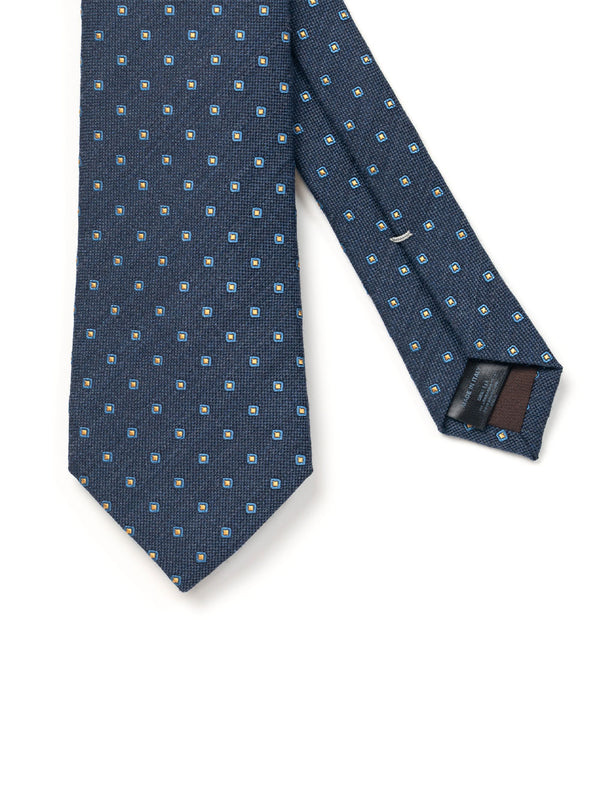 Checkered pattern tie