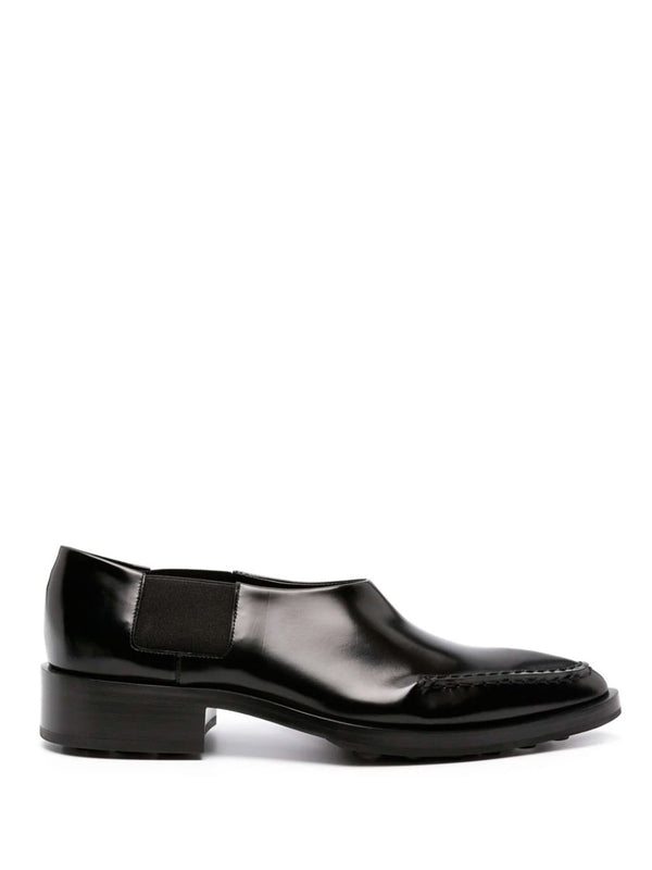 Pointed-toe leather loafers