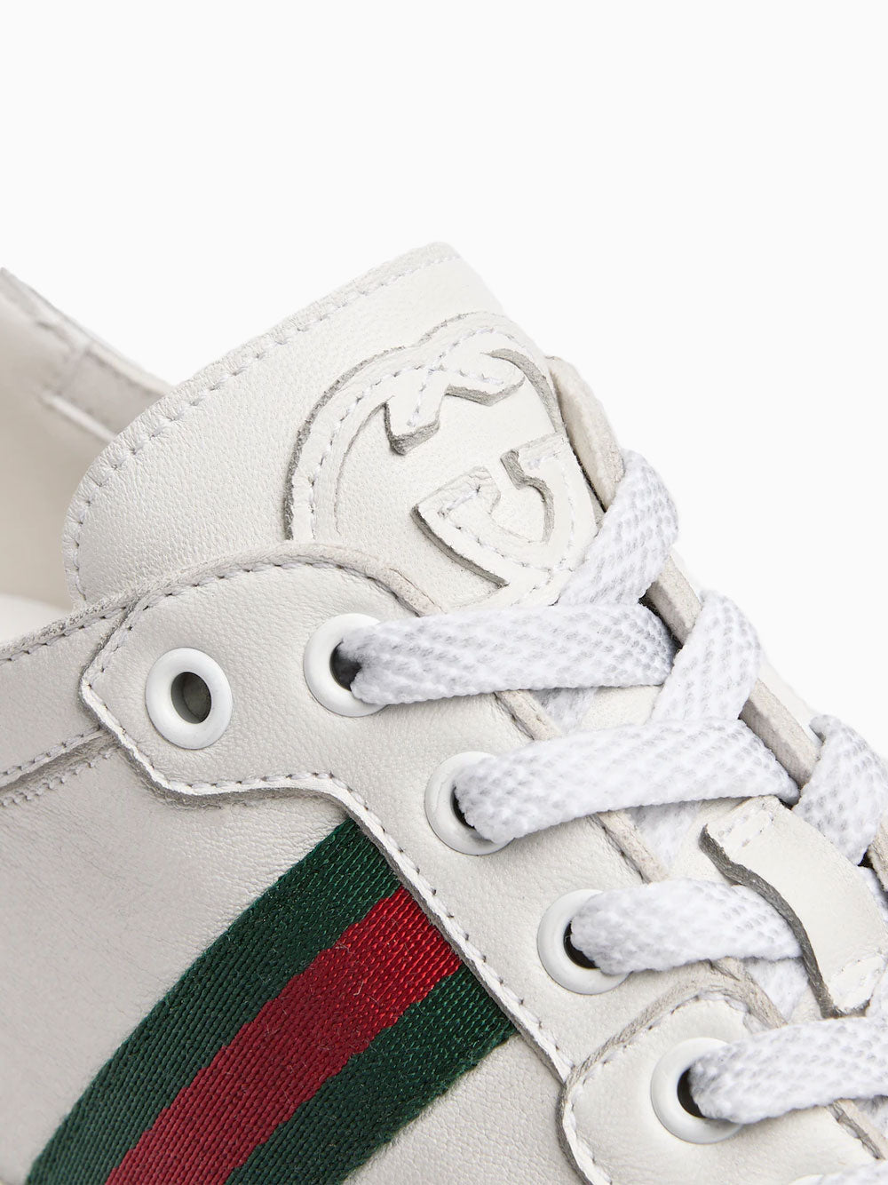 Stretch sneakers
