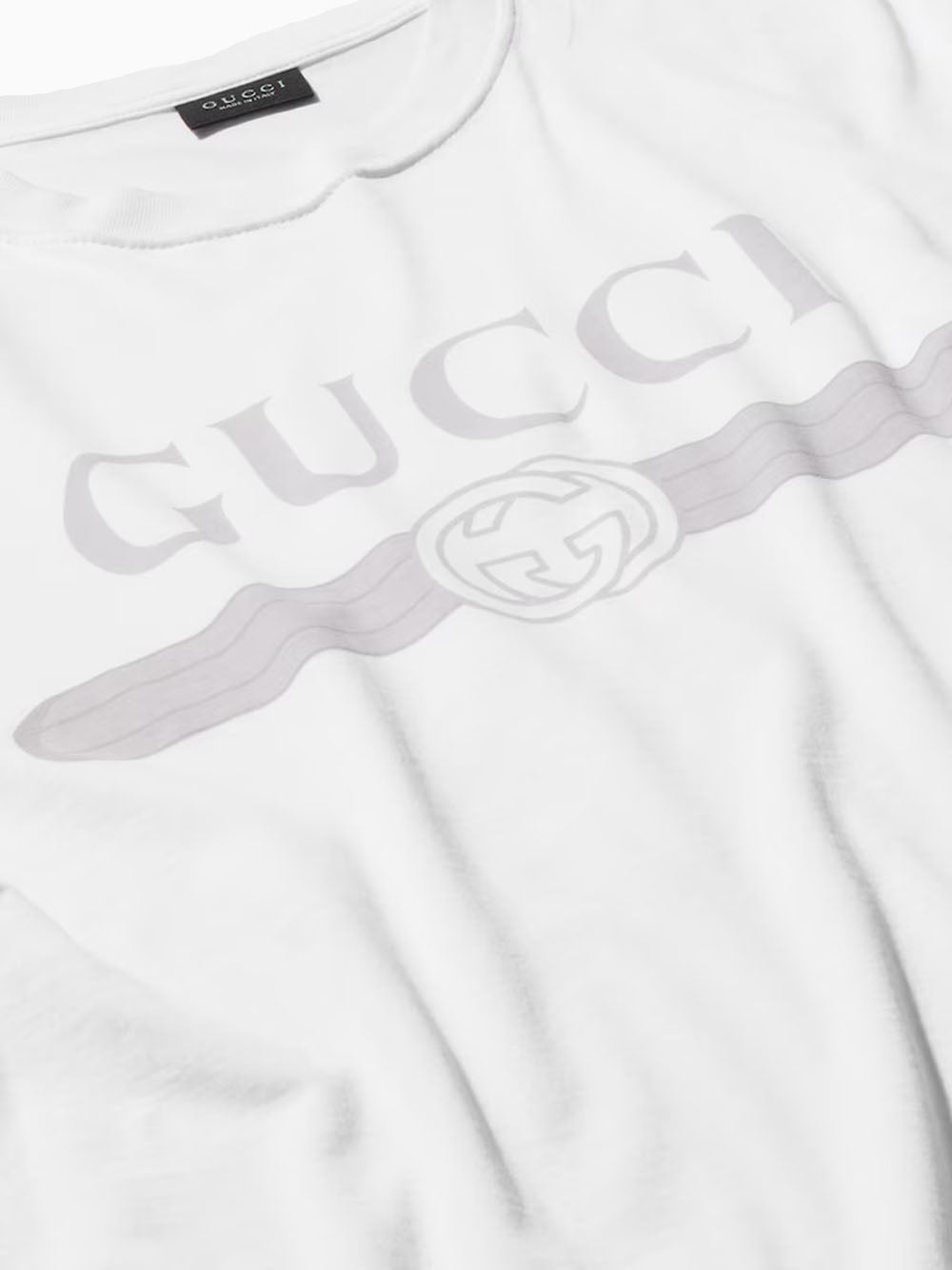 White t-shirt
