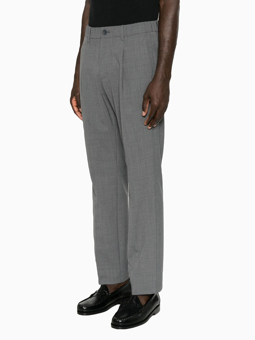 Pantalón gris