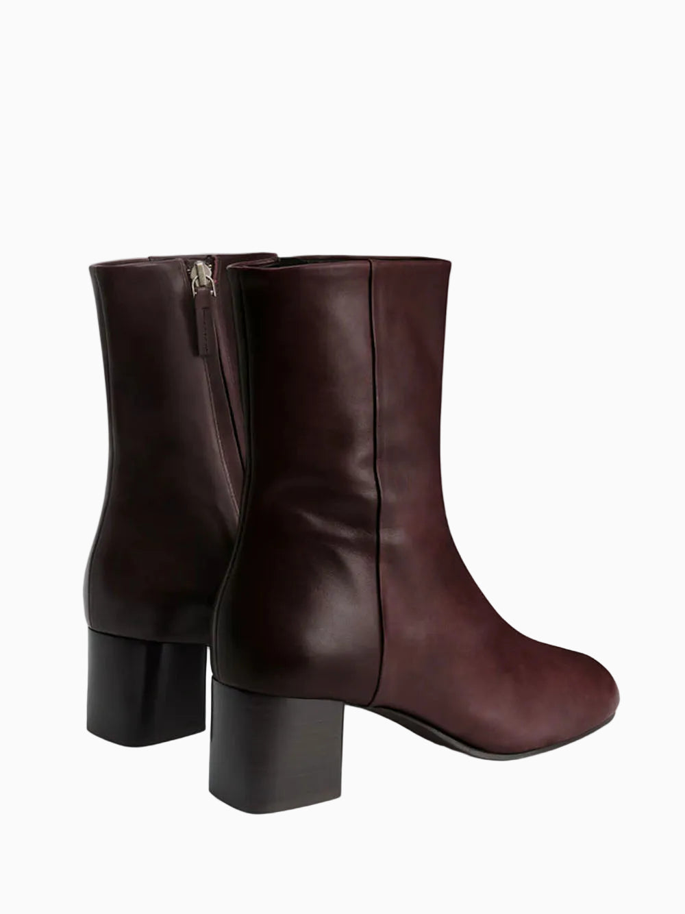 Anatomic boots