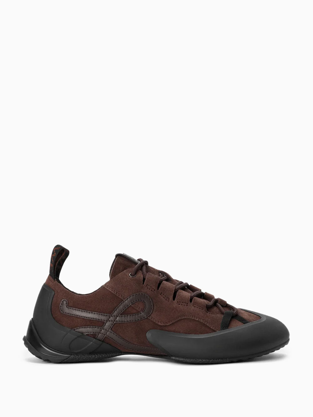 Grip sneakers