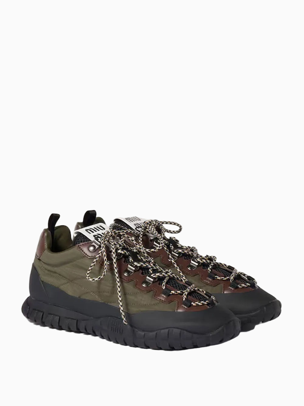 Sneakers Tyre