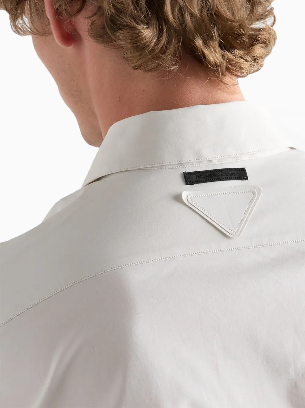 Camisa con cremallera