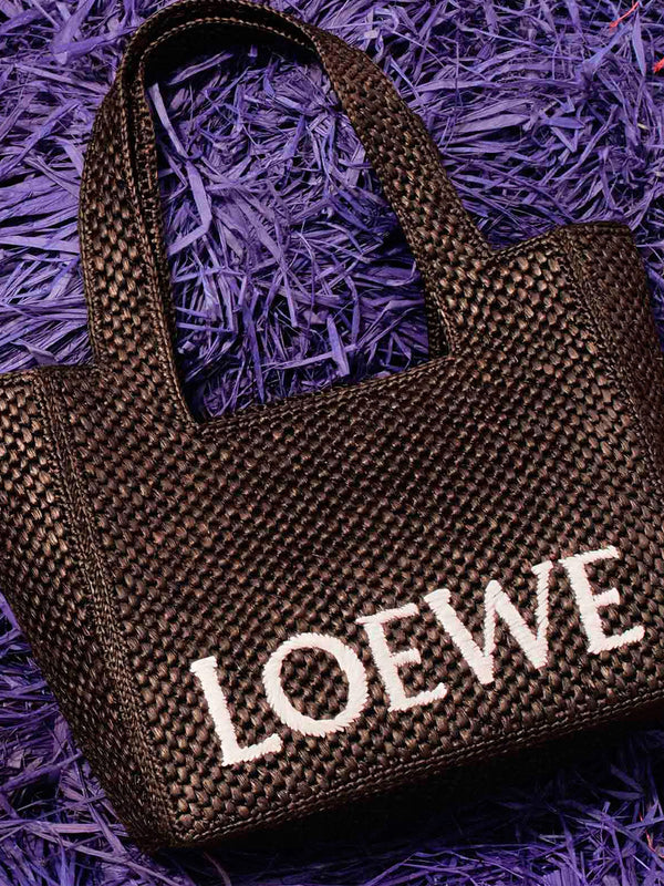 Shopping Loewe Font medium