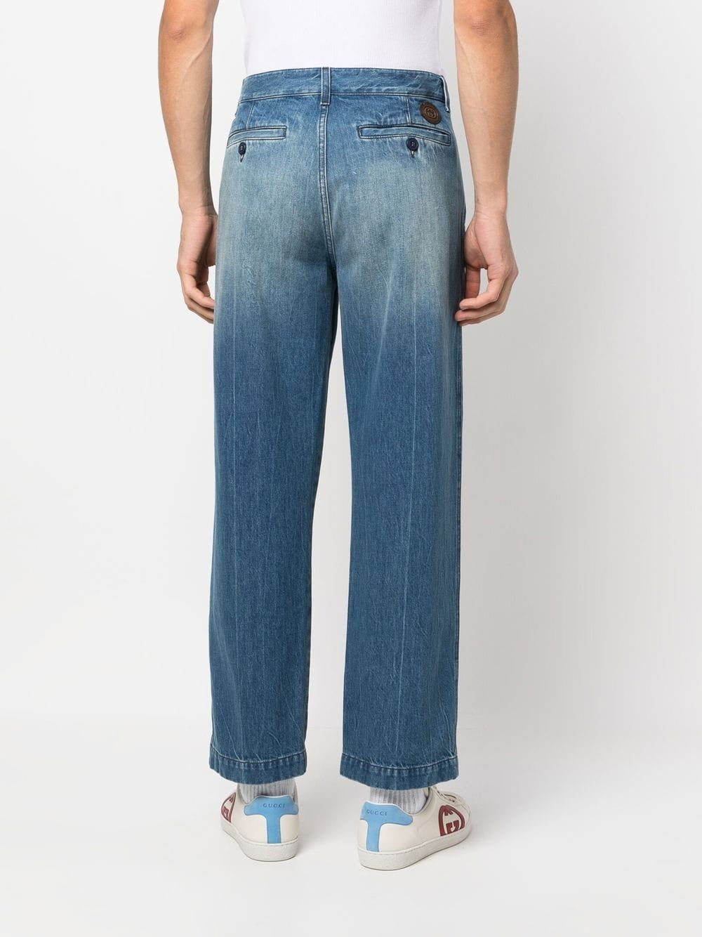 Straight-leg cut jeans