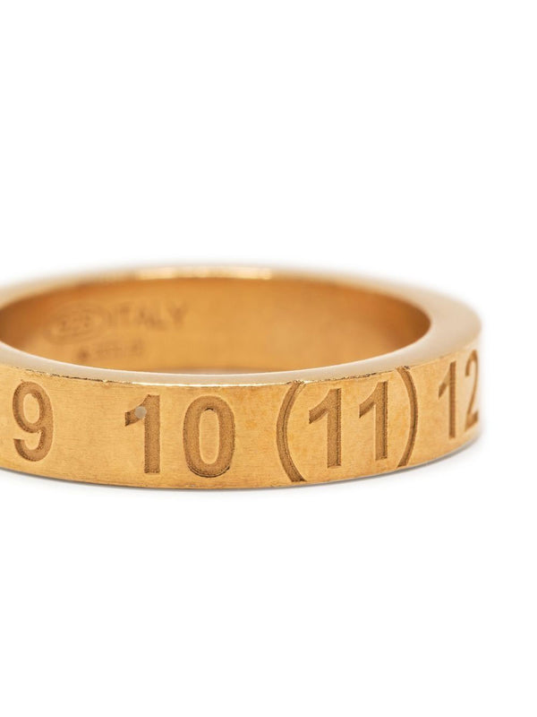 Numbers logo-engraved ring