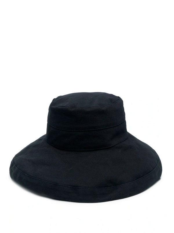 Sombrero con diseño tonal