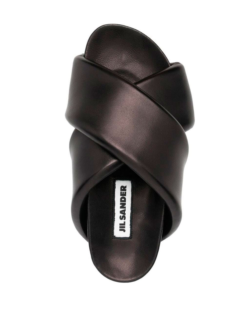 Crossover strap chunky sandals